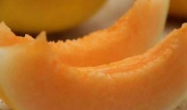 梦见吃金蜜瓜,揭秘吃金蜜瓜的神秘寓意