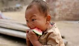 坏人吃瓜,揭秘坏人吃瓜背后的黑暗秘密