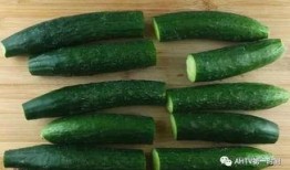 吃瓜钻桌,揭秘餐桌上的趣味瞬间