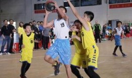 篮球吃瓜现场,现场热闹非凡