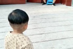 外甥来家吃瓜,外甥来家共享欢乐时光