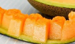 吃脆蜜瓜,尽享甜蜜滋味