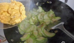 角瓜可以炒着吃,家常美味新尝试