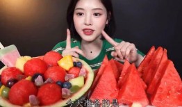 海拔小姐姐吃瓜,小姐姐的瓜香四溢