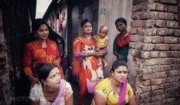 孟加拉女人吃瓜,瓜果飘香中的女性生活画卷