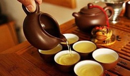 烫头吃瓜喝茶,闲适生活的三重奏